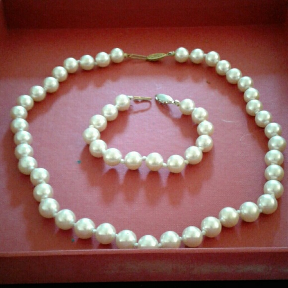 Authentic MALLORCA SPAIN Set of pearls necklace and bracelet - Picture 2 of 2